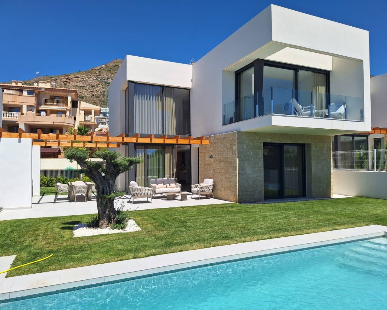 Vrijstaande villa · New Build · Benidorm · Sierra Cortina