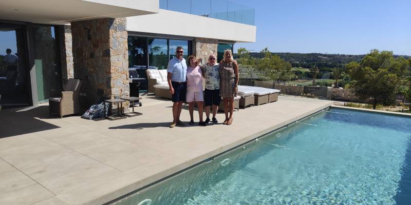 Welkom in Spanje John en Rodina