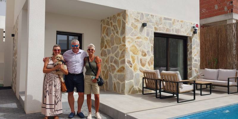 SOLD!!! Brand new villa in Villamartin
